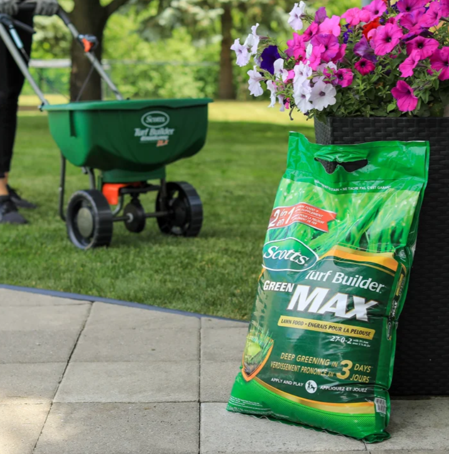 Scotts Turf Builder Green MAX Lawn Food 27-0-2 with 5% Iron 1160m2 18.9 kg