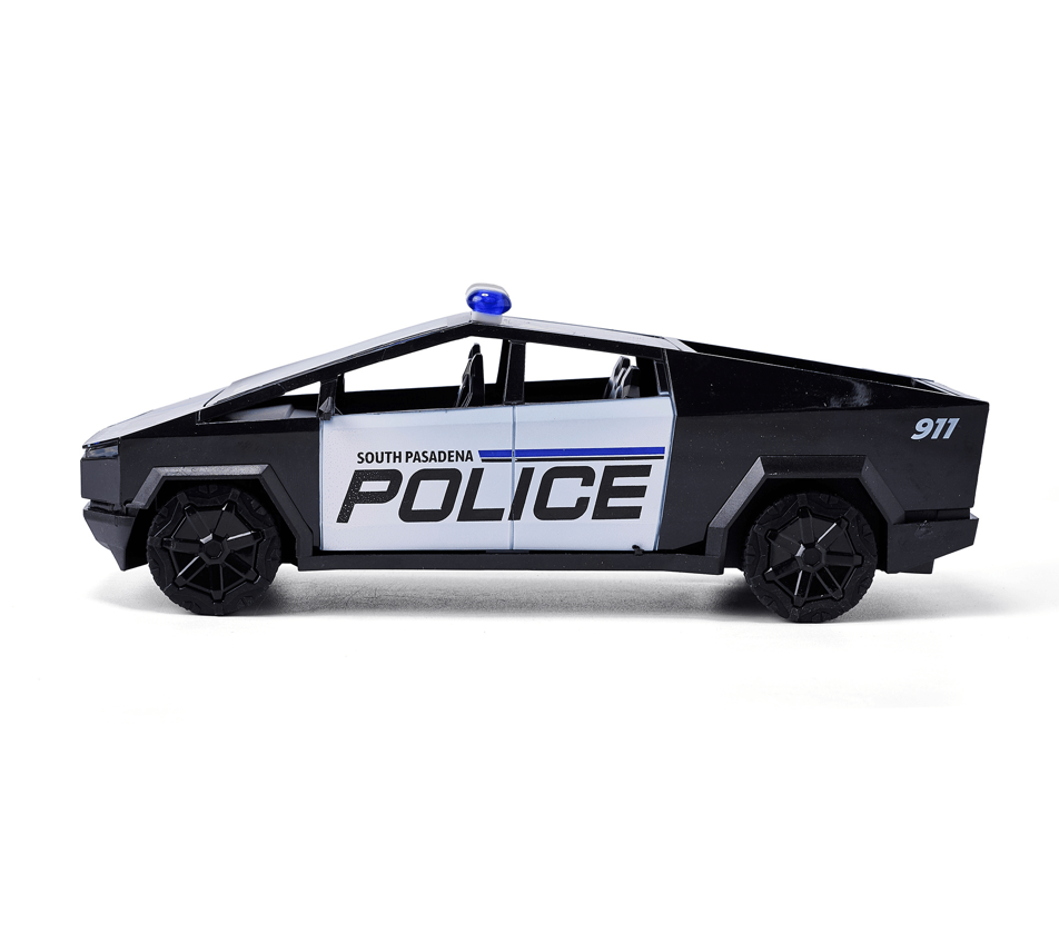 POLICE CYBERTRUCK R/C 27MHZ 4"X4"X12"