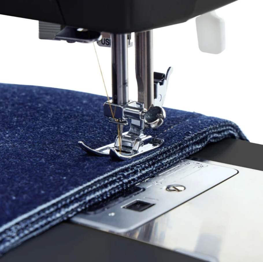 SINGER Heavy Duty 8832 Black Sewing Machine