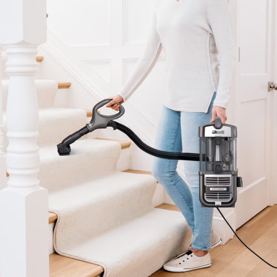 Shark Navigator Lift-Away Upright Vacuum with PowerFins HairPro and HEPA filter