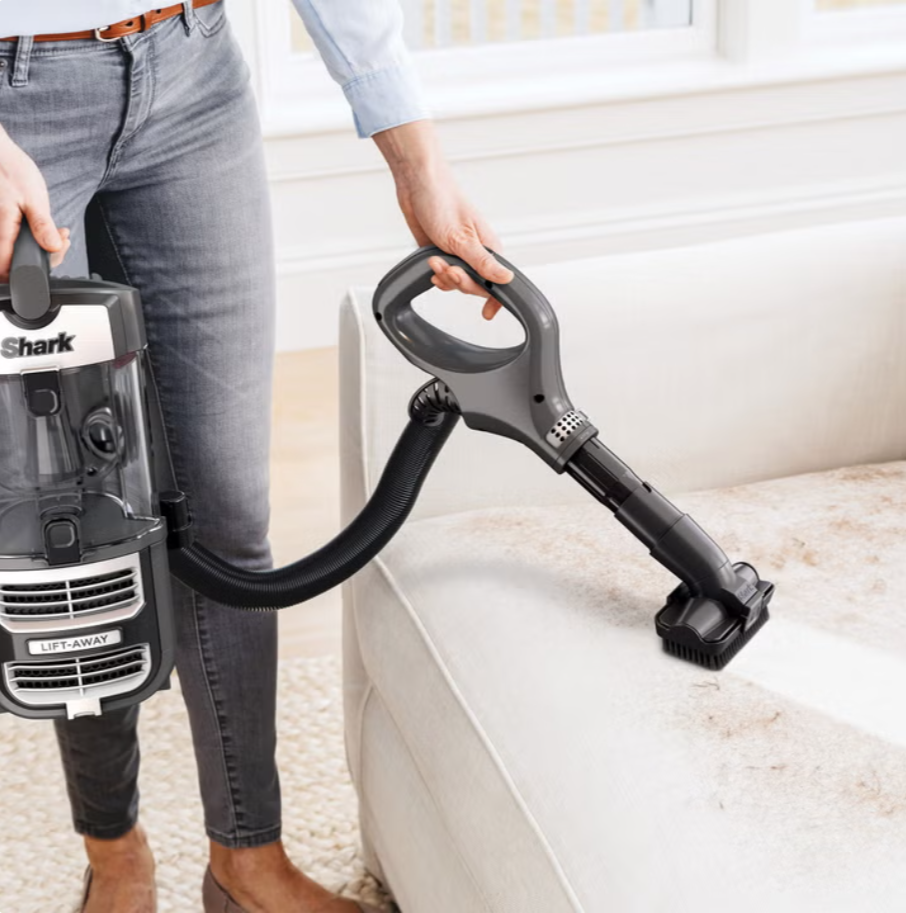 Shark Navigator Lift-Away Upright Vacuum with PowerFins HairPro and HEPA filter