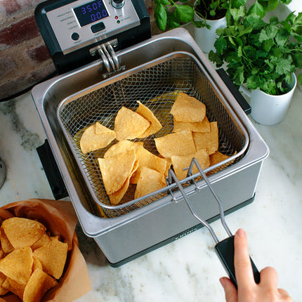 T-FAL 4L Deep Fryer with 3 Baskets - Blemished package with full warranty - FR50AD50